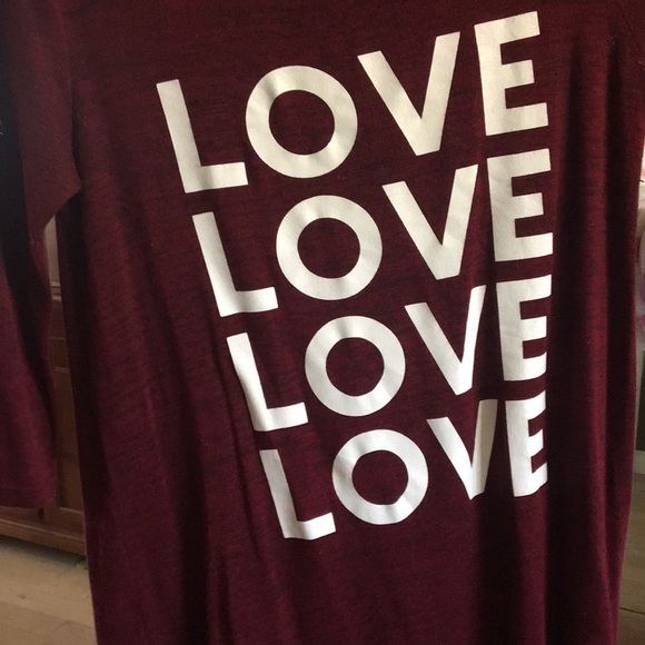 👚🌹Red long shirt🌹👚 - Picture 4 of 6